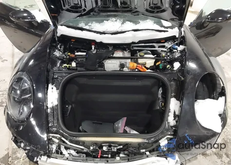 2025 Porsche 911 Carrera 4 Gts/Carrera Gts z USA, uszkodzony, nr VIN WP0AB2A91SS225378